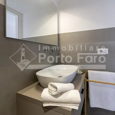 5 Centro - Trilocale Con Terrazza Vista Mare Porto Faro Lägenhet Palau