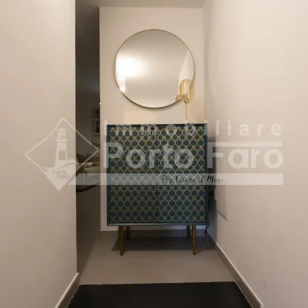 5 Centro - Trilocale Con Terrazza Vista Mare Porto Faro شقة بالاو